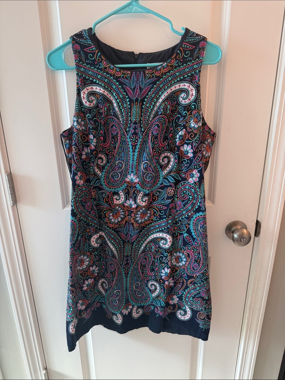 London Times Sleeveless Paisley Shift Dress in Teal, Pink and Blue